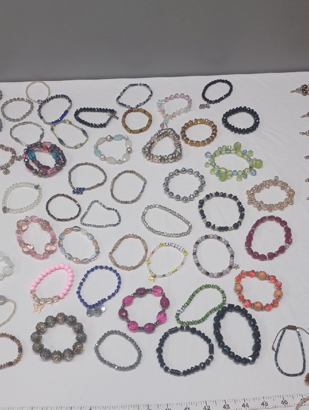 Preview For 5-19-26 .. 16lbs Of Crystal.. 8.00 Starts On Necklaces - Picture 16 of 17